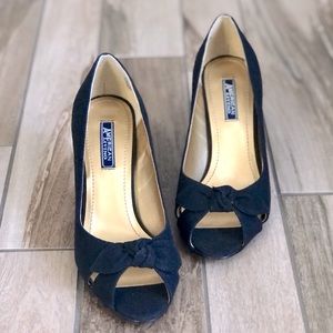 American Living Consuelo Black Open Toe Bow Tie Fabric Heels, sz. 7